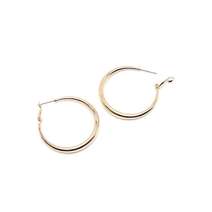 Earrings Simply Whispers | Medium Graduated Hoop Earrings